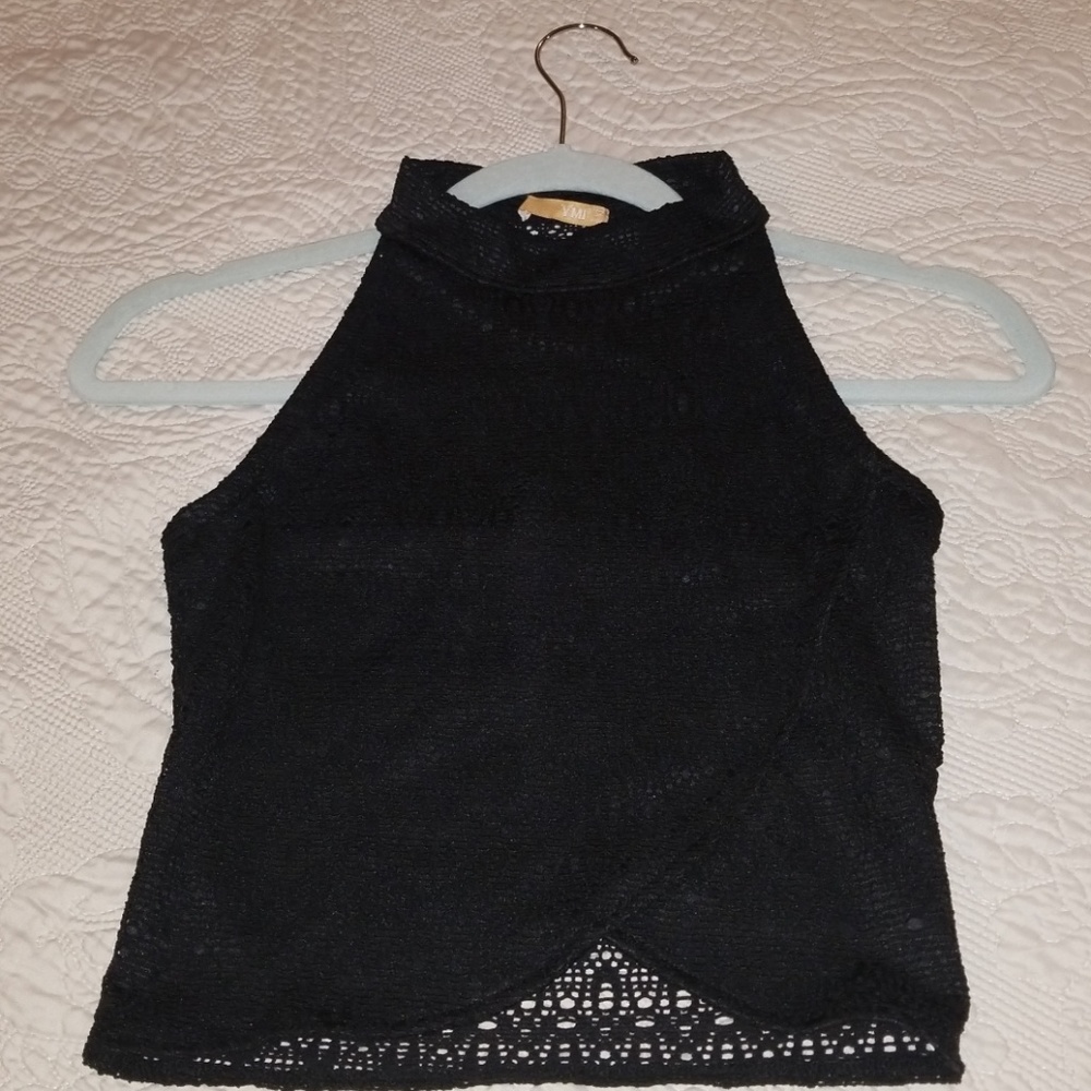 Black lace crop top *NEVER WORN*